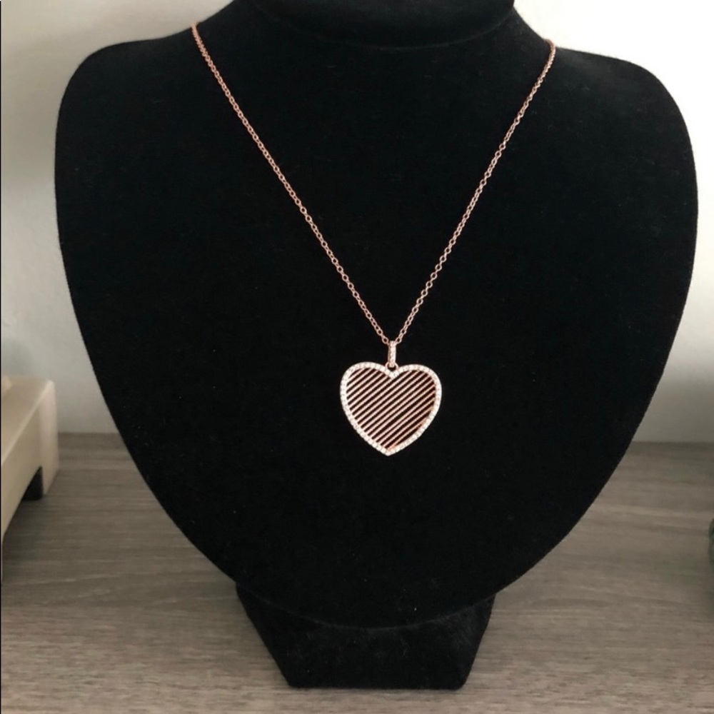 New 18K Rose gold heart necklace